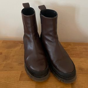 Maguire Chelsea Boot
